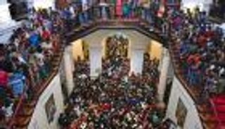 سريلانكا تنقب عن آثار قصر الرئاسة.. تداعيات فرار الرئيس