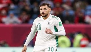 يوسف بلايلي، نجم الجزائر