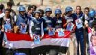 اعتقالات وتحريض.. الحوثي يتصدر انتهاكات الحريات الإعلامية باليمن