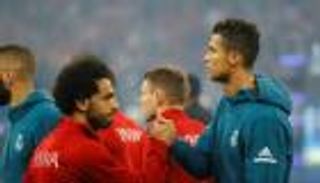 محمد صلاح Vs كريستيانو رونالدو.. من يتفوق في الدوري الإنجليزي؟