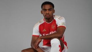 المدافع الهولندي يورن تيمبر 