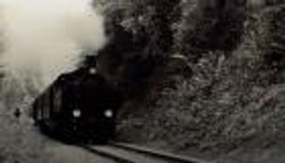 "القطارات المدرعة" مدمرة الطائرات الألمانية