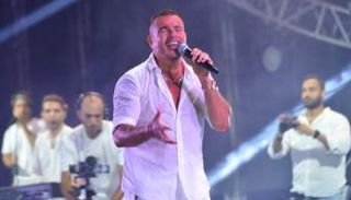 عمرو دياب في حفل مراسي