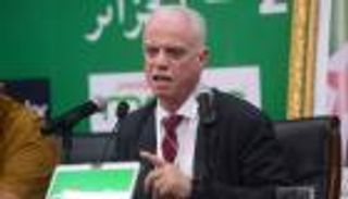 بسبب صدمة الكاف.. استقالة رئيس اتحاد الكرة الجزائري