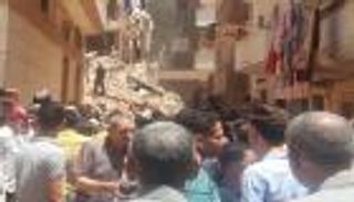 انهيار عقار في مصر.. قتلى ومصابون وتحرك حكومي