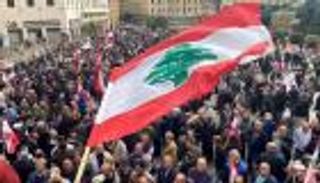 وقفات احتجاجية وتحذيرات.. رفض لبناني لقرار إبقاء النازحين السوريين