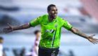 الأهلي وغوستافو سوزا.. صدمة غير متوقعة ومحاولات مستمرة