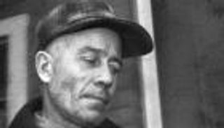 رحلة أيقونة الشر البشري.. السفاح إيد جين (فيديو)