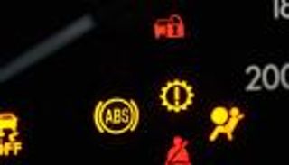 أسباب تعطل نظام فرامل ABS وأنواعه وأهم المزايا والعيوب