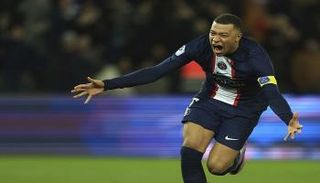 كيليان مبابي نجم باريس سان جيرمان