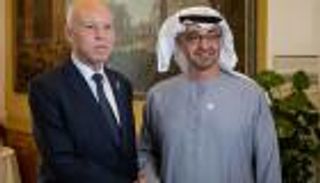 رئيس الإمارات يلتقي عددا من المشاركين في مؤتمر الهجرة في روما
