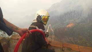 محاولات للسيطرة على الحريق