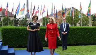 جيل وأشلي بايدن خلال المراسم