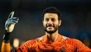 محمد الشناوي حارس مرمى الأهلي المصري