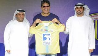 أيمن الرمادي مدرب الظفرة الإماراتي