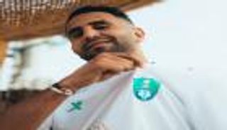 من مارادونا إلى محرز.. أبرز النجوم الذين ارتدوا قميص الأهلي السعودي