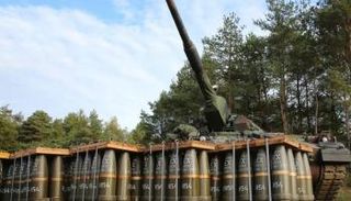 قذائف ودبابة ألمانية 