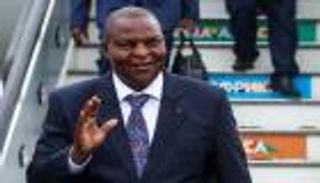 دستور جديد بأفريقيا الوسطى.. هل يسعى تواديرا للحكم "مدى الحياة"؟