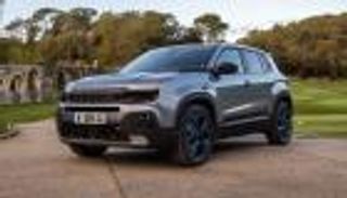 صور.. أقوى سيارات SUV الكهربائية المتاحة الآن