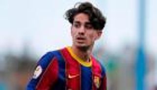 مثَّل 3 أندية في 5 أيام.. لاعب برشلونة السابق ينتقل إلى الدوري السعودي