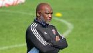 رغم تأهل الوحدة.. لماذا غابت السعادة عن موسيماني؟