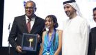 ملاك مسلم بطلة لتحدي القراءة العربي في تونس