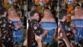 رقص تامر حسني ونادية الجندي.. فيديو مبهج يعجب الآلاف