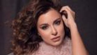 "كان على شكل S".. سارة أبي كنعان تروي معاناتها مع مرض في الظهر