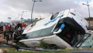 مصرع 24 شخصا في انقلاب حافلة ركاب بالمغرب