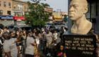 قضية فلويد.. "الوحشية" تقود شرطيا أمريكيا سابقا إلى السجن