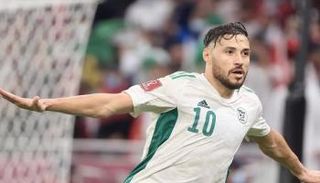 يوسف بلايلي نجم منتخب الجزائر 