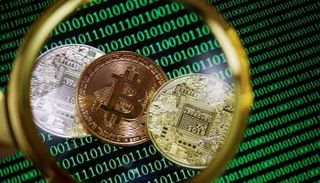 بيتكوين الناجية الوحيدة من مقصلة الكريبتو