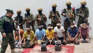 عناصر الخلية الإرهابية التي ضبطتها شرطة عدن 