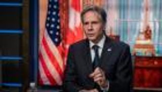 انقلاب النيجر.. واشنطن تدعم بازوم في محبسه باتصال هاتفي