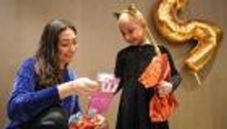 إيجيم أبريل.. نجمة موضة هزمت السرطان في مستشفى أجيبادم بإسطنبول