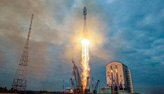 روسيا ترسل مركبة فضائية إلى القمر