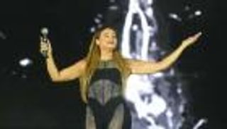 كارول سماحة في العلمين المصرية.. إطلالة شفافة جريئة (صور)