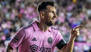 ليونيل ميسي يواصل التألق بقميص إنتر ميامي