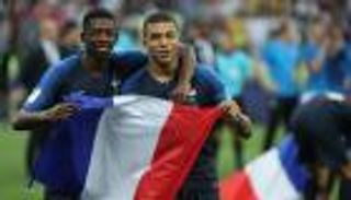 برسالة إلى ديمبلي.. مبابي يتجاهل أزمته مع باريس سان جيرمان