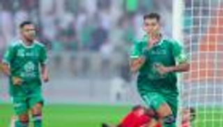 هاتريك فيرمينو وأسيست محرز.. 4 مشاهد من مباراة الأهلي والحزم (فيديو)