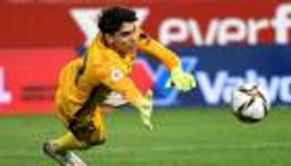 ياسين بونو Vs كيبا.. من ينتصر لحماية عرين ريال مدريد؟