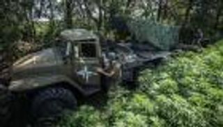 من هي "الجدة" التي وقع الروس والأوكران في هواها؟ (فيديو)