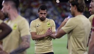 طارق حامد لاعب وسط اتحاد جدة السعودي