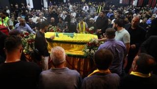 تشييع قتيل حزب الله في حادث الكحالة