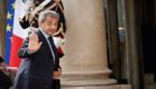 دعوة مفاجئة لساركوزي لزيارة هذا المكان الملتهب