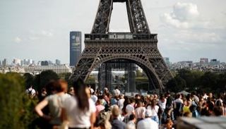 برج إيفل في فرنسا- أرشيفية