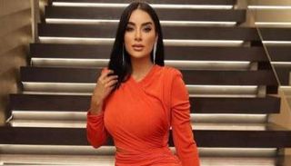 الفنانة جوري بكر