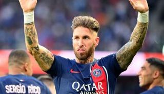 سيرجيو راموس لاعب باريس سان جيرمان الفرنسي السابق