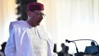رئيس النيجر المحتجز محمد بازوم