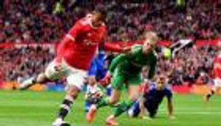 من أجل النساء.. مانشستر يونايتد يتراجع عن إطلاق سراح لاعبه "المنبوذ"